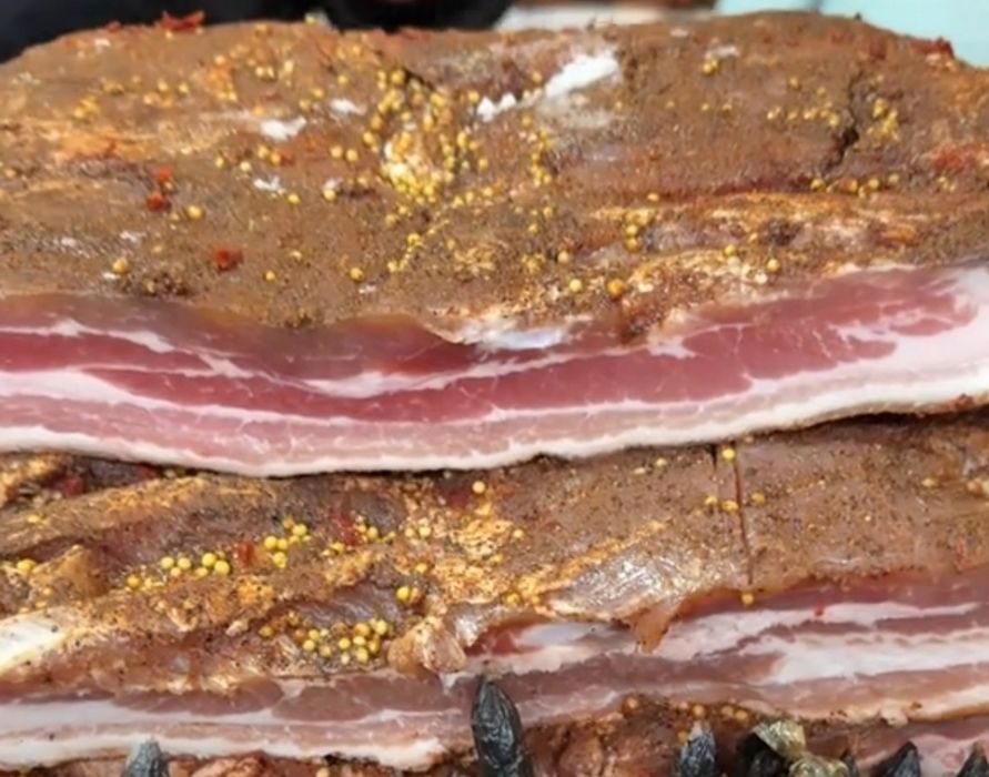 Продаж домашніх копчення