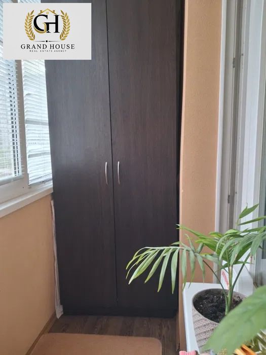 Продам однокімнатну квартиру по вулиці Державності.