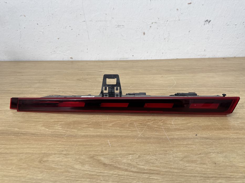 Lampa tylna lewa Volvo C40