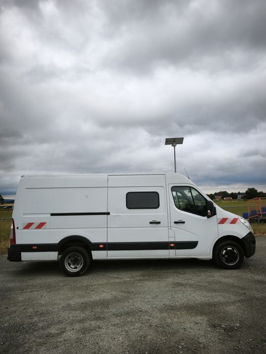 Renault Master Automat 6 osobowy 2.3d 150 km  Hak 3500  na bliźniaku