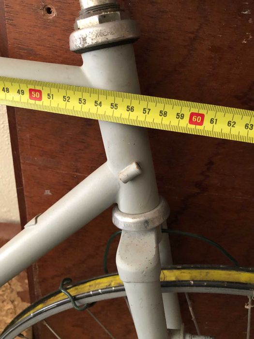 Bicicleta antiga de estrada