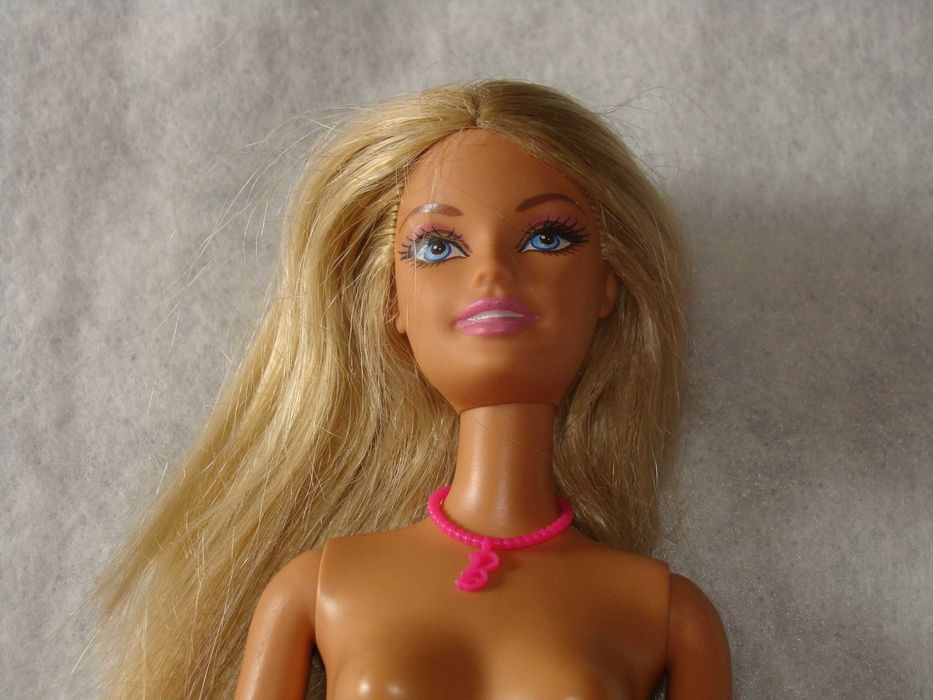 Boneca Barbie (Ref. T7441)