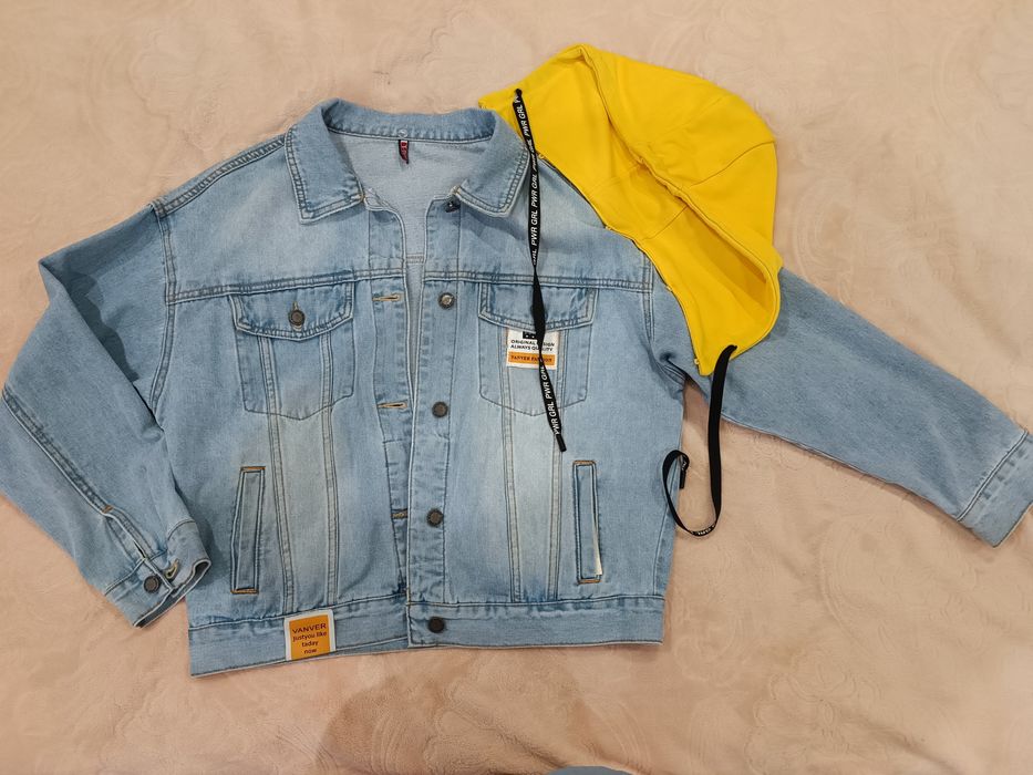 Джинсовая куртка