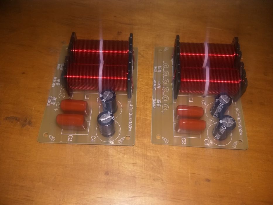 Кроссовер фильтр для АС 3 полосы НЧ СЧ ВЧ