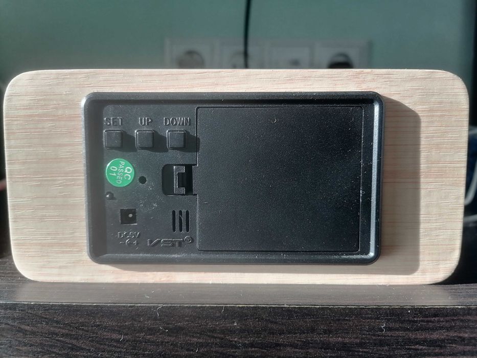 Цифровий годинник VST®