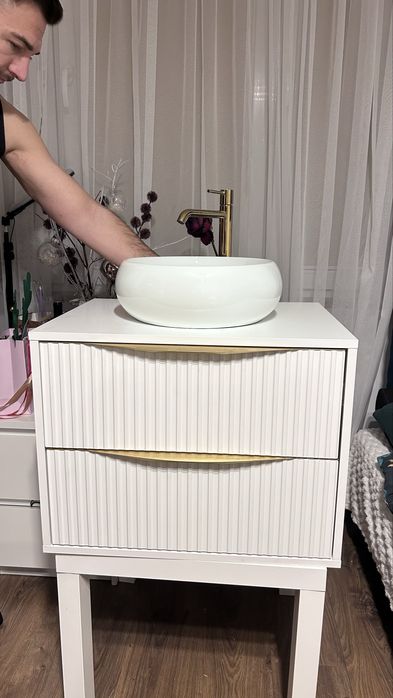 Szafka pod umywalkę Nowa, nieużywana 60x46