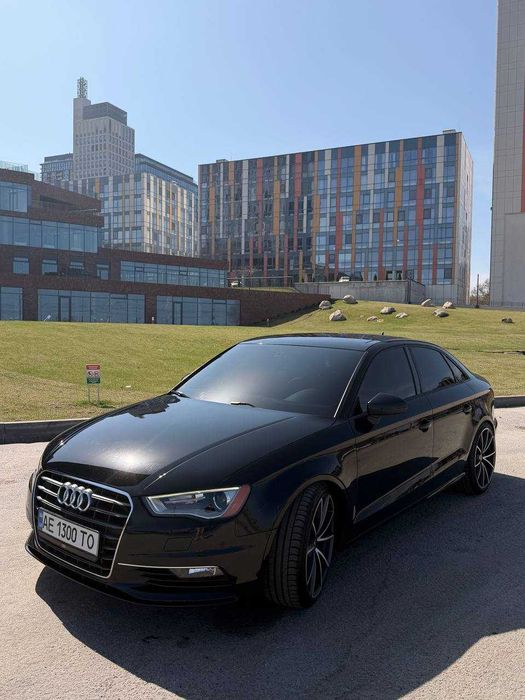 Продам Audi A3 8V 2015