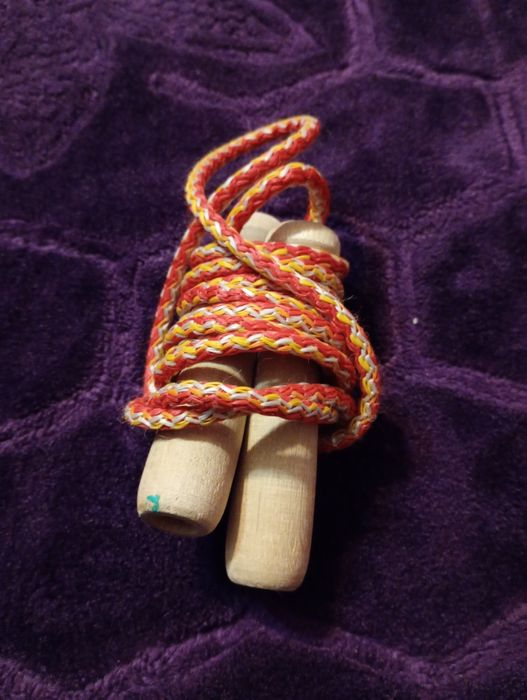 Dłuższa mocna skakanka