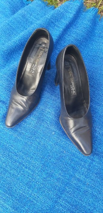 Via Spiga czółenka buty pantofle granatowe r.36 skóra
