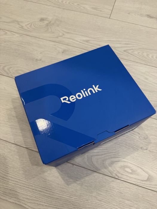 Нова wifi 4K камера відеоспостереження Reolink Altas PT Ultra + панель