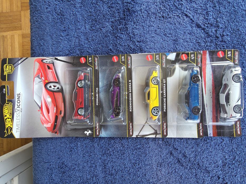 Hot Wheels Premium