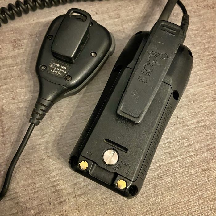 Radiotelefon morski Icom IC-M37 + HM-165 ZESTAW