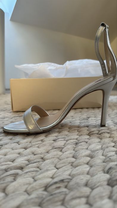 Босоніжки срібло р.38