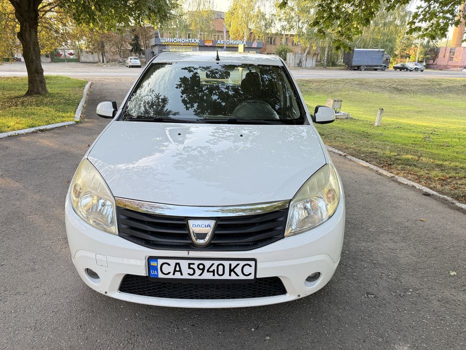 Продам  Sandero 1.4 газ/бензин