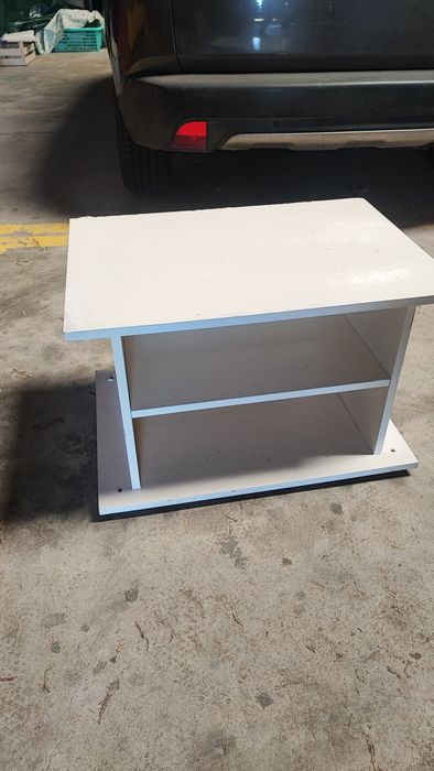 Mesa para tv branca