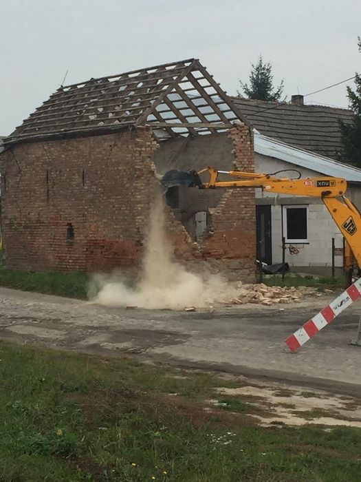 Wyburzenia rozbiórki budynków transport