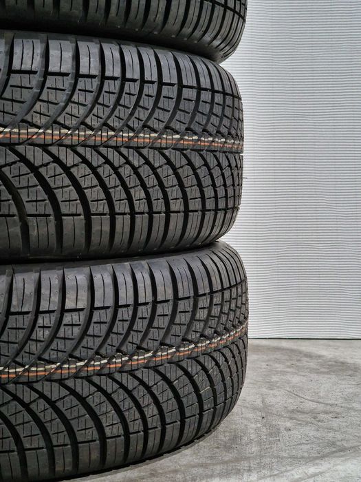[Como Novos] 4 Pneus 215/60R17 GOODYEAR