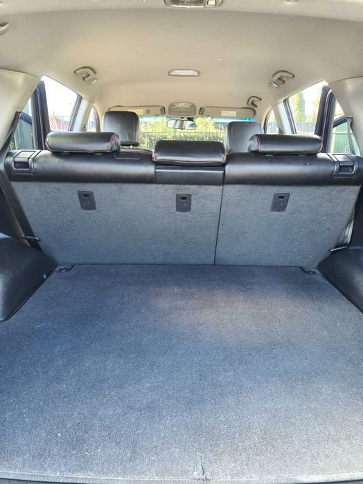 Кроссовер  Hyundai  Santa FE  в отличном состоянии