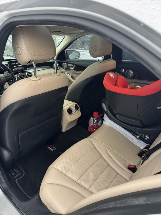 Mercedes Benz c300 2015 р w205