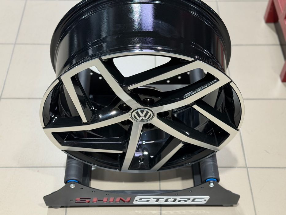 Нові диски Volkswagen Skoda R18 5x112 REPLICA VW6108 Black Machined Face