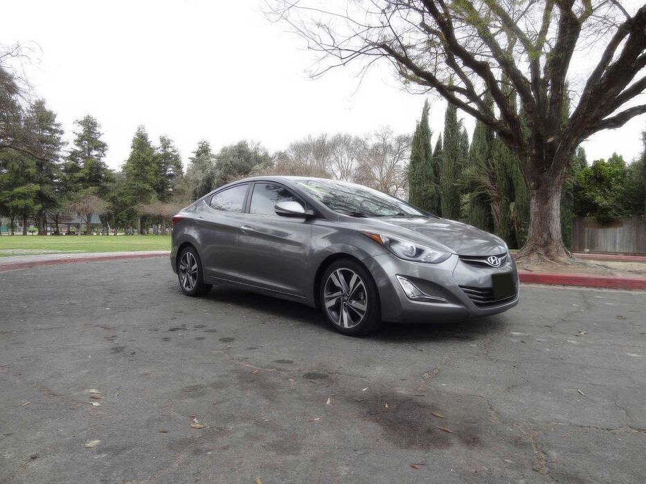 Hyundai Elantra Limited      2014
