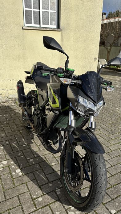 Mota Kawasaki Z400