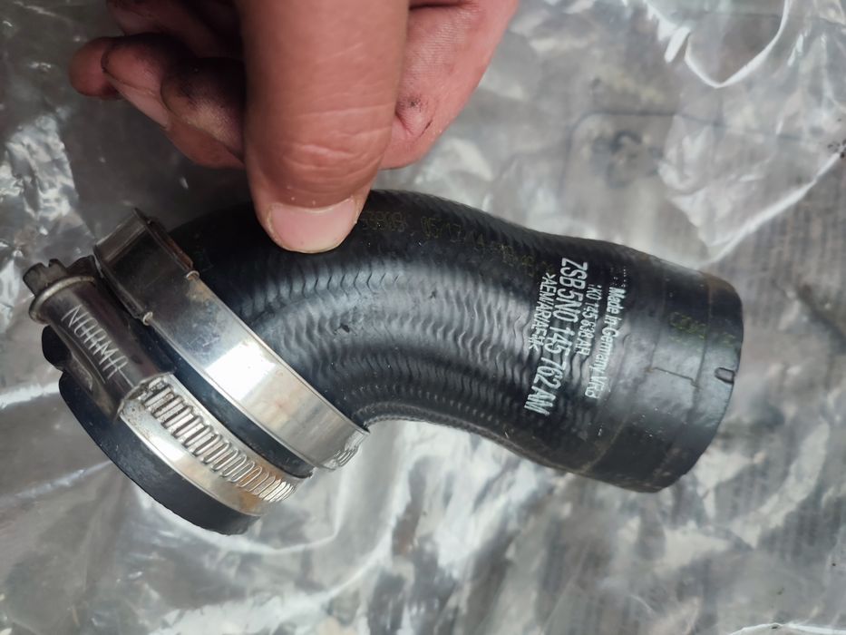 патрубок 5n0145762am