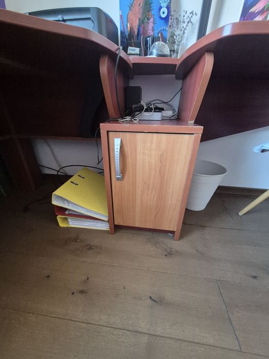 Стіл письмовий. Кутовий стіл. Комп'ютерний стіл.