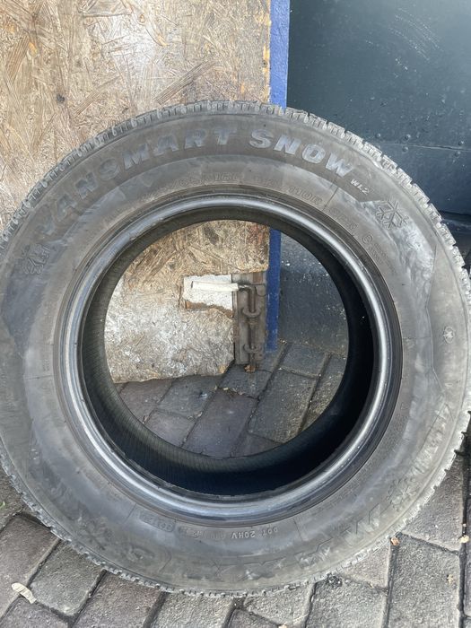 Продам шини р16 225/65