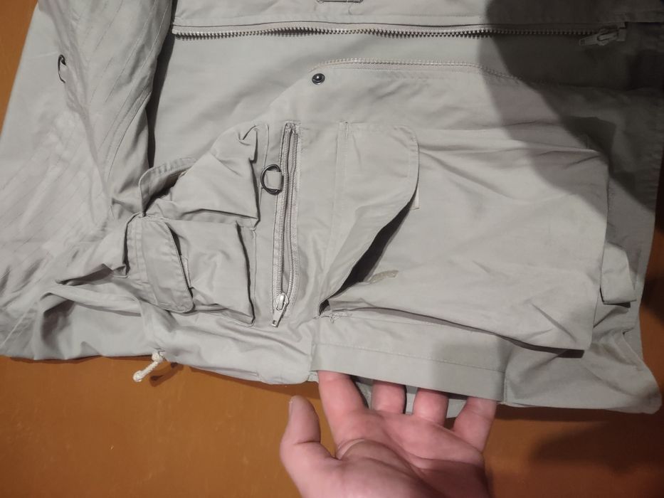 Продам охотничью мужскую жилетку