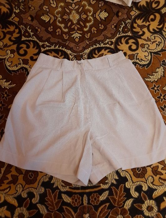 Шорты,майки,топы на девочку,36-38европейский, S-M размер