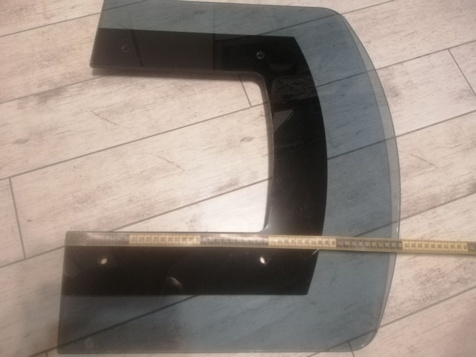 Скло до витяжки Pyramida kr-60