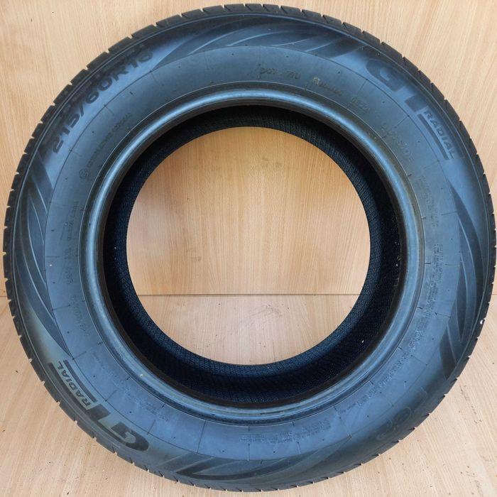 1 szt. GT Radial Champiro FE2 215/60 R16 99V XL 6,8mm