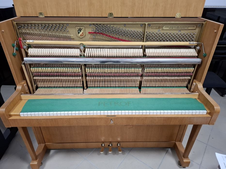 Pianino Petrof  125cm koncertowe stan  bdb