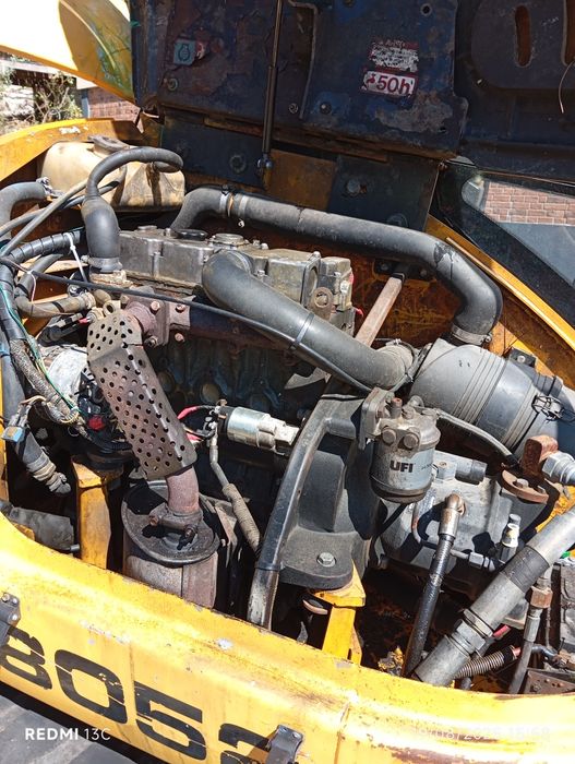 JCB 8052 5.200kg    .