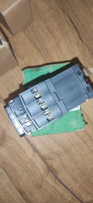 Stycznik Schneider LC1D25BD