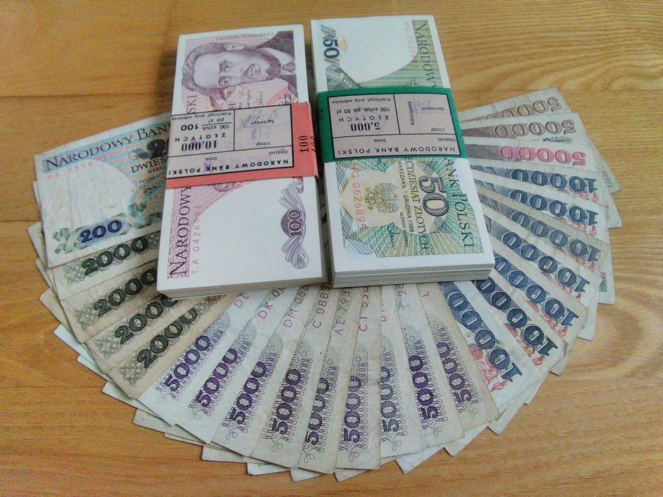 PRL zestaw banknotów plus dwie paczki