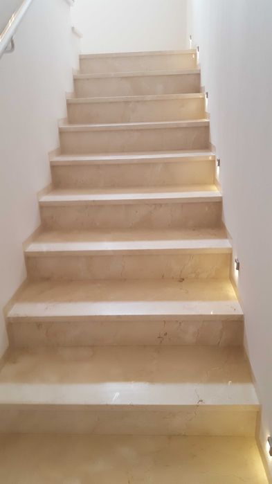 Schody kamienne tadż mahal konglomerat kwarcytowy,granitowe  marmurowe