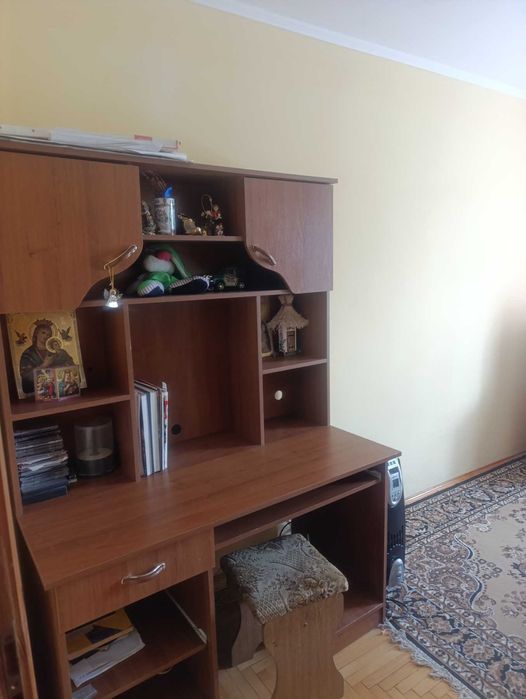 Стіл компютерний