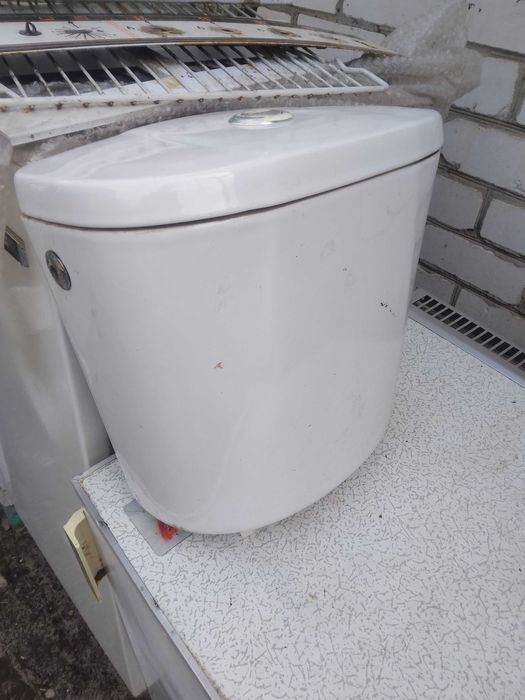 Продам Бачок от Унитаз