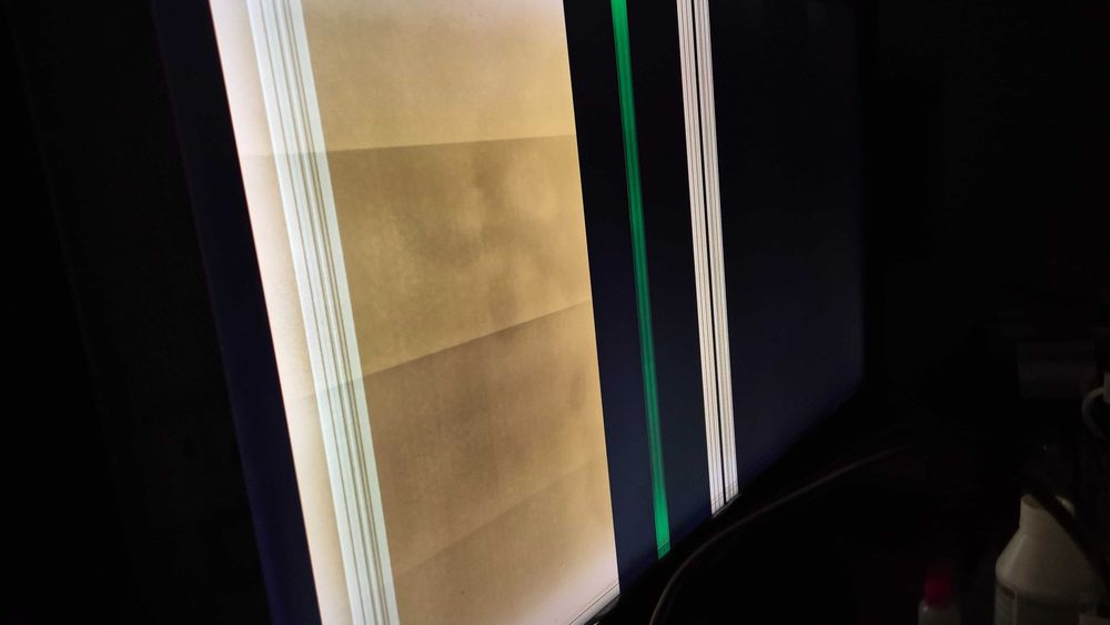 TV LCD Samsung 40" Avariada/Peças