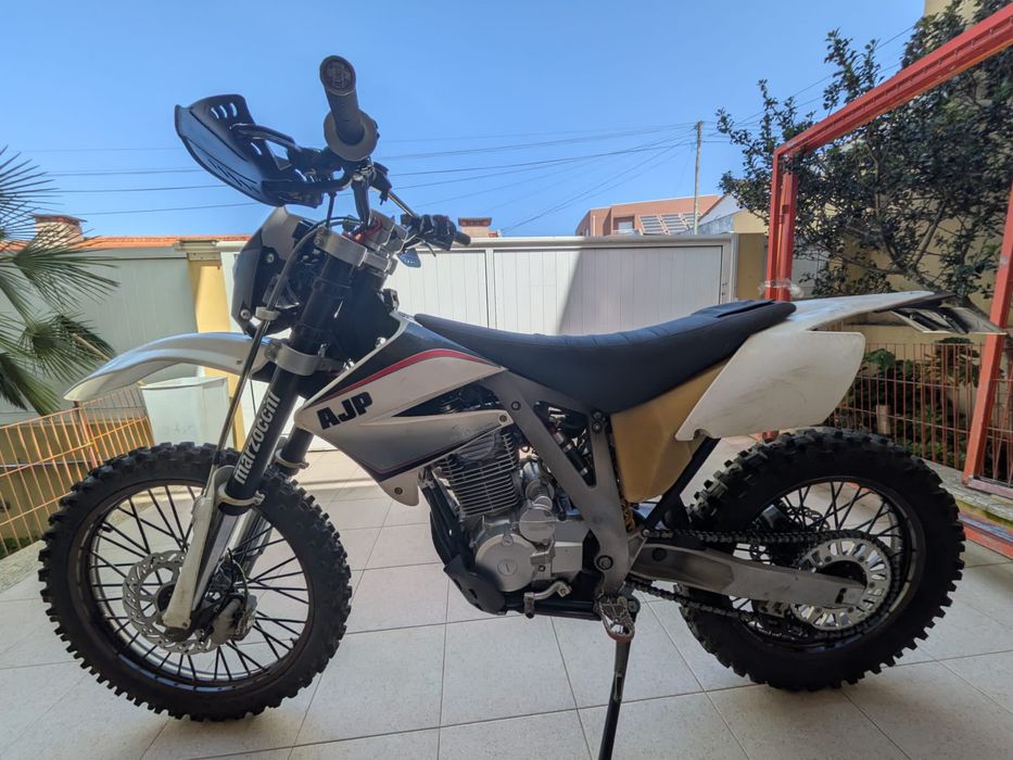 AJP PR4 240 Enduro 2013