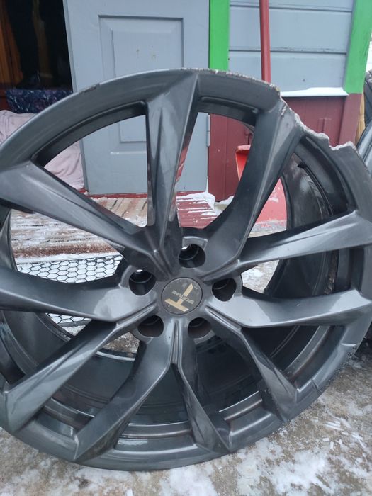 Диски R20 на Tesla model s
