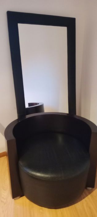 Cadeira Circular Wengue Decoração