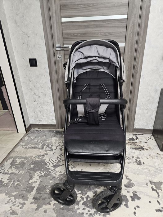 Продам коляску CARRELLO Bravo