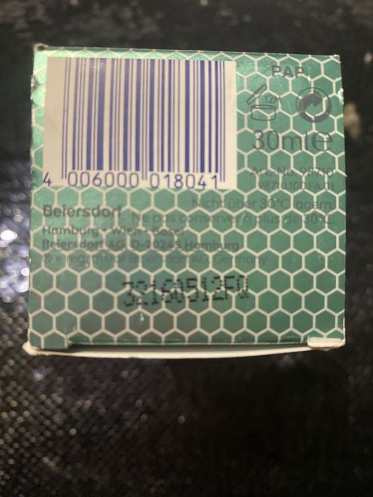 NIVEA Cellular luminous 630 serum na przebarwienie po tradziku