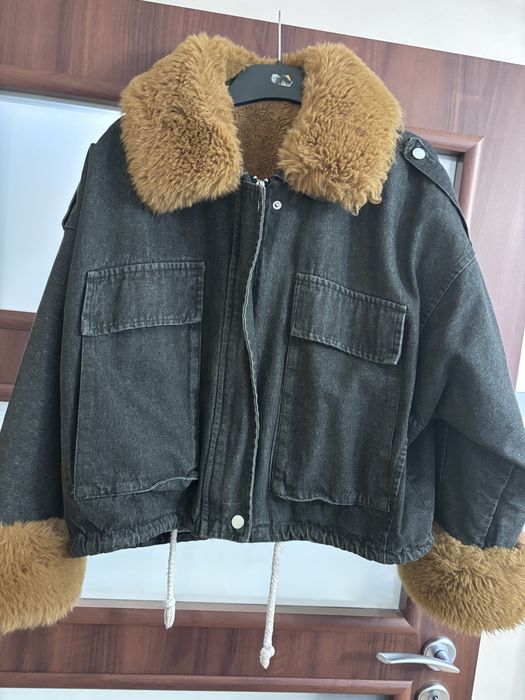 Damska kurtka jeansowa 2w1 z odpinanym futerkiem