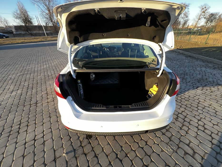 1.0. 140 к.с ,обмен на акпп