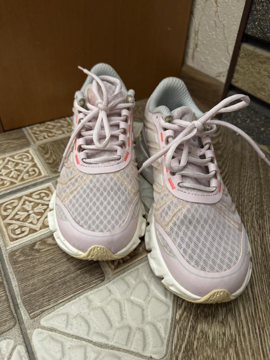 Кросівки Adidas