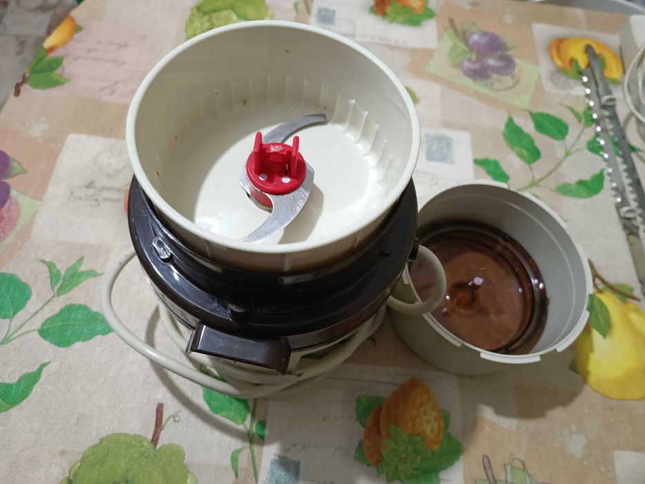 picadora elétrica em bom estado